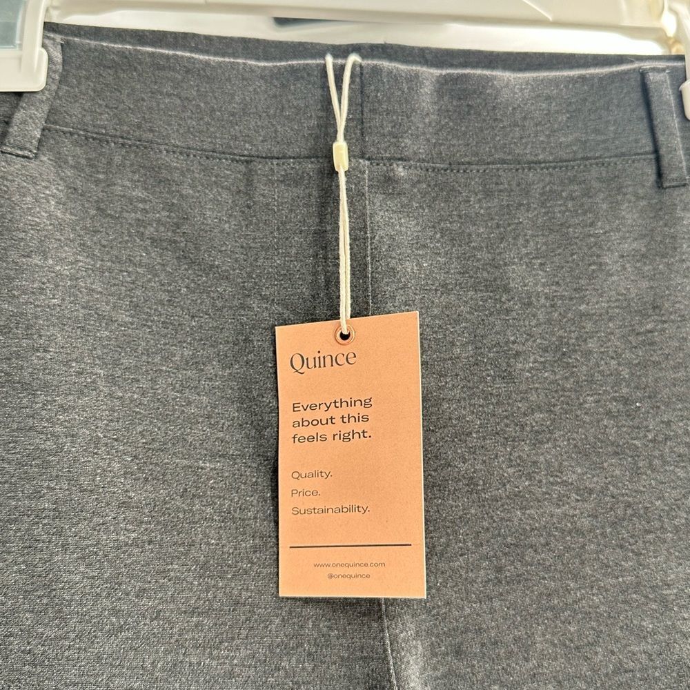 NWT Quince Ultra-Stretch Ponte Straight Leg Pants Size Medium PETITE - Picture 5 of 10